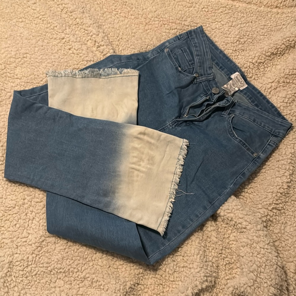 MudPie Cropped Jeans Size Small Excellent condition- worn once